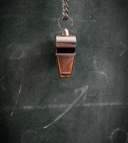 iStock_000027574616 WHISTLE CHAIN 420 iStock_000027574616 WHISTLE CHAIN 420