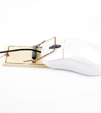 iStock_computer mousetrap
