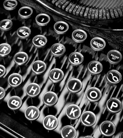 iStock_typewriter iStock_typewriter