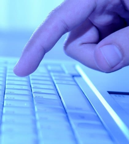 iStock_000020399144.FINGER KEYBOARD 420. iStock_000020399144.FINGER KEYBOARD 420.