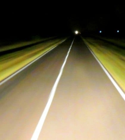 NIGHT DRIVING 000050409554 420 NIGHT DRIVING 000050409554 420
