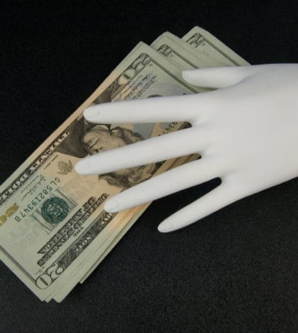 STEALING MONEY 000006362507 420 STEALING MONEY 000006362507 420