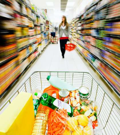 LABEL SHOPPER 000017029716 l GROCERY AISLE 420 vetta pse
NOTE TO INSPECTOR: The product labels in the cart are dummies made by the photographer. The motion blur is real, done in camera. Thanks.