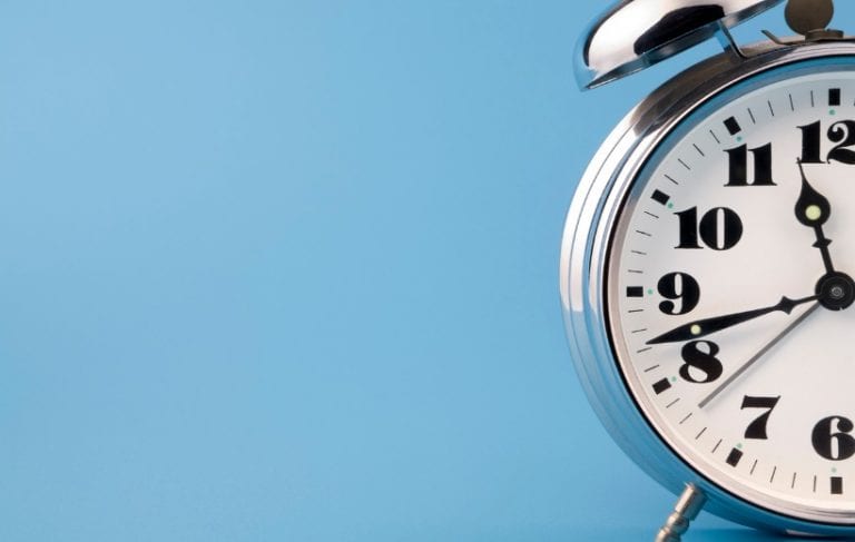 retro-alarm-clock-picture-id175165308 retro-alarm-clock-picture-id175165308