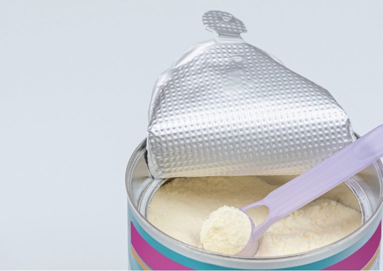 infant-formula-in-spoon-high-angle-view-of-baby-formula-and-spoon-in-picture-id1300836640 infant-formula-in-spoon-high-angle-view-of-baby-formula-and-spoon-in-picture-id1300836640