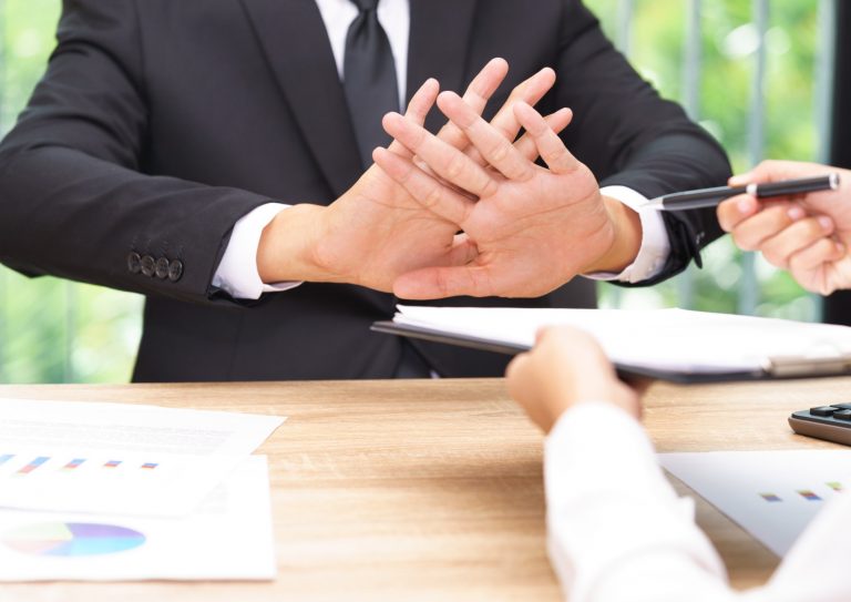 businessman-says-no-or-hold-on-when-businesswoman-giving-pen-for-a-picture-id860141918 businessman-says-no-or-hold-on-when-businesswoman-giving-pen-for-a-picture-id860141918