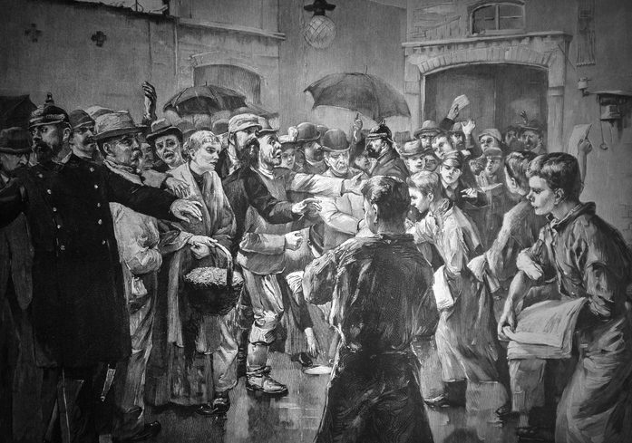 Newspaper distributors give the group of waiting people the latest news - 1896 Regro illustration of crowd, probably late 18th C London, crowding around looking at the news.