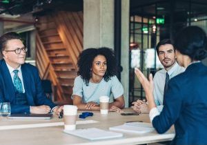 company-management-on-a-meeting-picture-id1297311790
